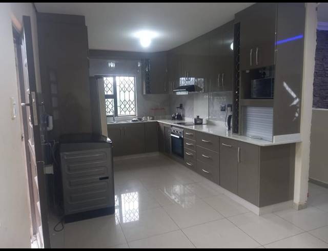 3 BEDROOM HOUSE FOR SALE IN NTUZUMA C